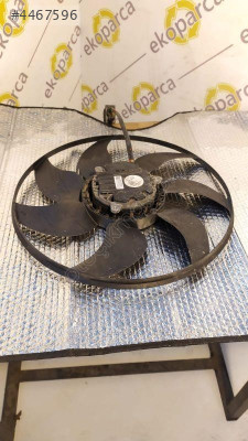 AUDI A5 2016 2020 FAN MOTORU 8W0959455