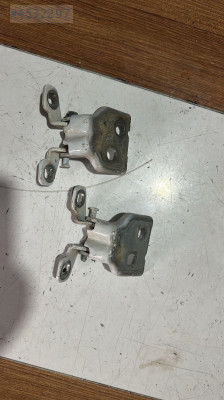 2017-2023 DACİA DUSTER SAĞ ÖN KAPI MENTEŞESİ ORJ ÇIKMA