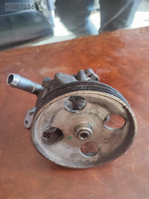 CİTRÖEN  C5   1.6  HDİ  ÇIKMA  DİREKSİYON  POMPASI