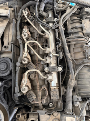 BMW F10 525 ÇIKMA ENJEKTÖR