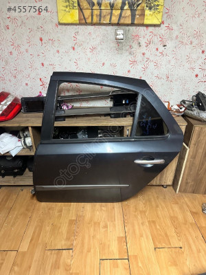 RENAULT LAGUNA 2 ÇIKMA SOL ARKA KAPI