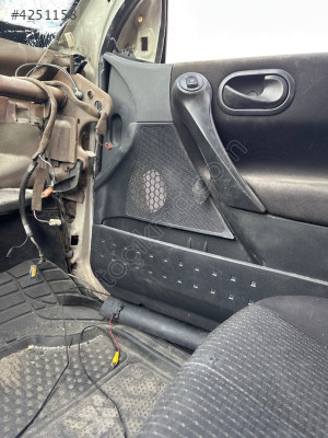 Renault megane 2 ıı Sağ ön hoparlör kapağı