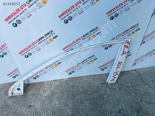 Hyundai accent era sol ön kapı diregi