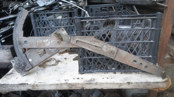 Opel ascona sağ ön cam krikosu