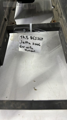 JETTA 04-11 ÇIKMA VİTES ORTA KONSOLU -  1K5863243