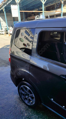 FORD COURİER  SAĞ ARKA ÇAMURLUK