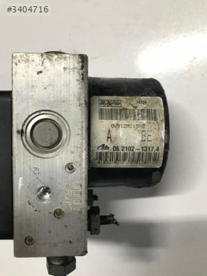 8V512M11AD 06.2102-1317.4 FORD FİESTA ABS BEYNİ 06.2109-5581.3