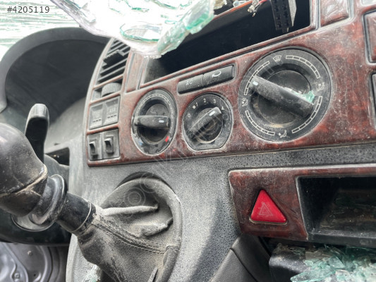 VOLKSWAGEN TRANSPORTER T5 KLİMATRONİK