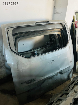 Ford custom çıkma arka bagaj kapağı