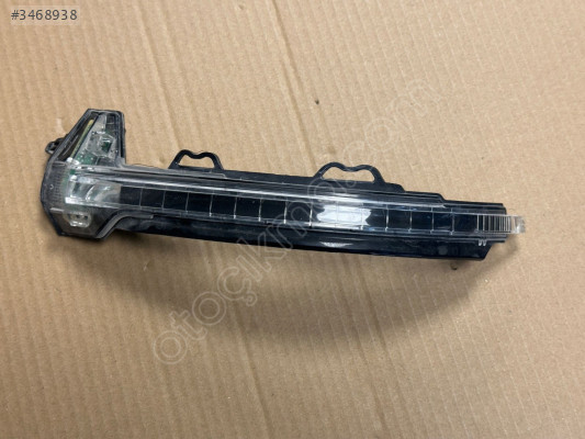 AUDİ A4 A5 16-25 LED AYNA SİNYALİ SOL (ÇIKMA ORJİNAL) 8W0949101