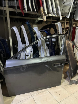 OCTAVİA 21- SOL ÖN KAPI ORJİNAL ÇIKMA