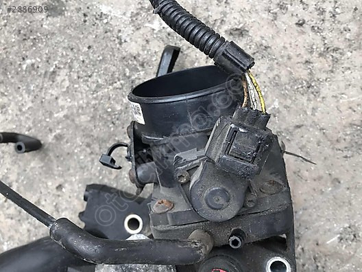 FORD FOCUS 1 1.6 benzinli gaz kelebeği çıkma orjinal