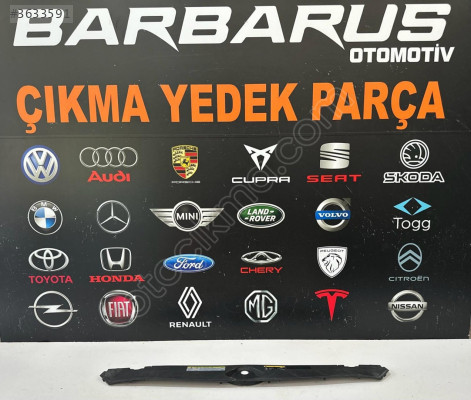 Audi Q2 Üst Panel Kaplama - Oto Çıkma Parçaları