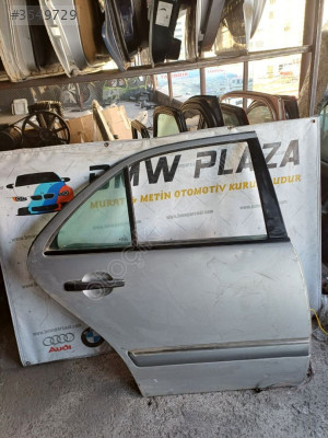 MERCEDES BENZ W210 SAĞ ARKA KAPI