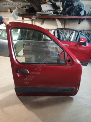 KANGO 2 SAĞ ÖN KAPI SÖKME ORJİNAL SAVAS OTO