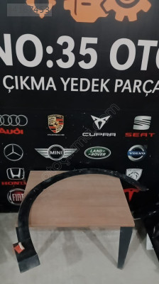 81A853718 Q2 SAĞ ÖN ÇAMURLUK DODİĞİ