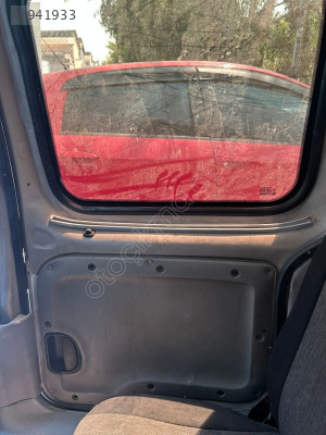 RENAULT KANGOO 1.5 2008 SAĞ SÜRGÜLÜ KAPI DÖŞEMESİ
