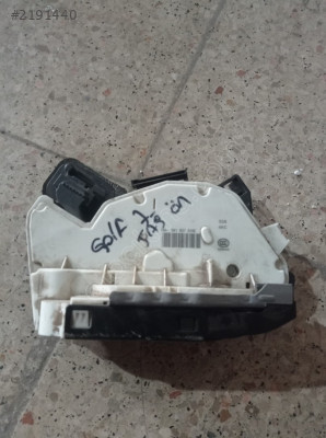 5K1837016E VW GOLF7 CADDY ORİJİNAL ÇIKMA SAĞ ÖN KAPI KİLİDİ