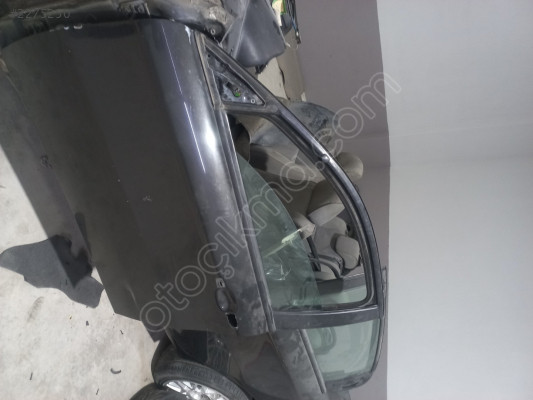 Alfa Romeo 147 sol ön kapı