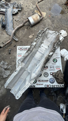 5Q0825661BN Volkswagen Passat b8.5 b8 egzoz ısı kalkanı
