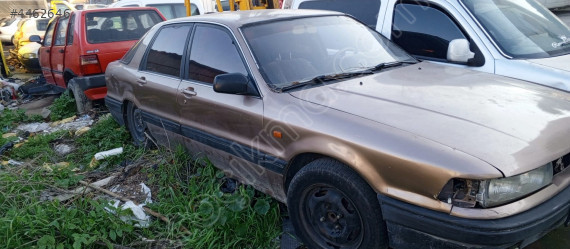 Mitsubushi galant travers