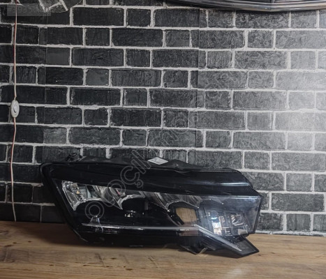 SKODA OCTAVİA 2024-25 FULL LED SAĞ FAR 5E4941010