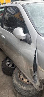 Renault Symbol Sağ Ön Kapı Çıkma Orjinal