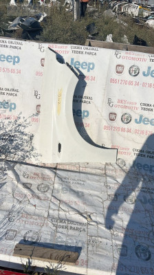 FİAT EGEA SAĞ ÇAMURLUK ORJİNAL ÇIKMA BEYAZ UYGUN FİYAT