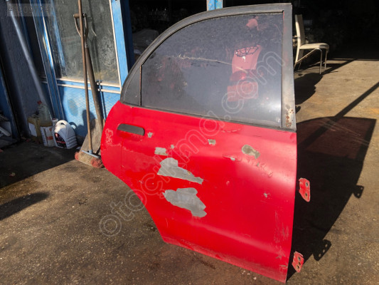 MAZDA 121 SAG ARKA KAPI