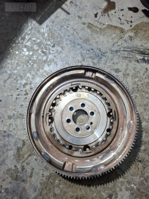 03L105266DP 1.6 TDI OTOMATİK VOLANT