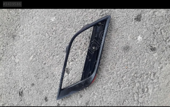 Seat İbiza sol sis farı çerçevesi
