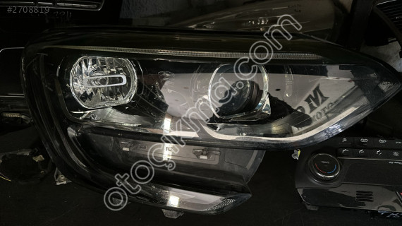 RENAULT MEGANE 4 SAĞ FAR BURSA MG