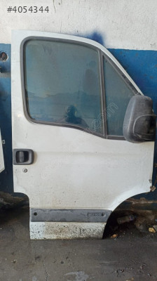 RENAULT MASTER 2 SAĞ ÖN KAPI