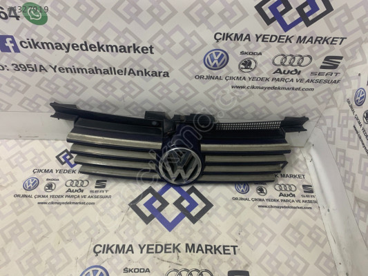 VW Bora 1998-2005  Ön Panjur  Çıkma Orijinal  OEM 1J5853651L