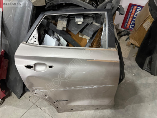 HYUNDAİ TUCSON ÇIKMA ORJİNAL SAĞ ARKA KAPI BD1