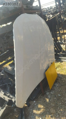 BMW 3 Serisi 320 kaput