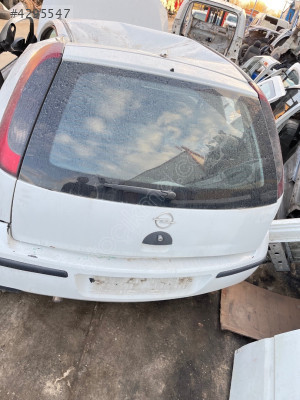 Opel corsa bagaj kapağı dolu çıkma orijinal