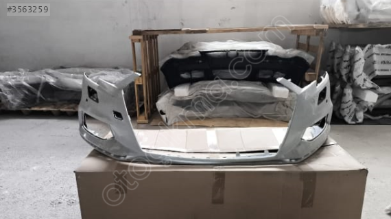 AUDİ A3 ÖN TAMPON 2017 SONRASI SEDAN FAR YIKAMALI SIFIR