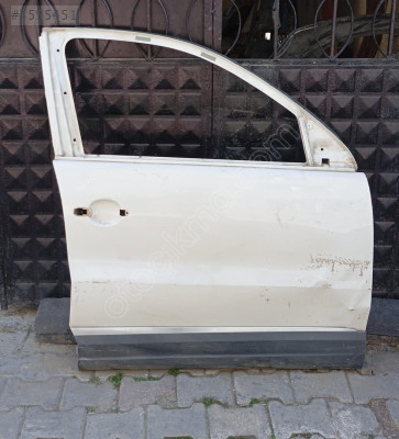 VOLKSWAGEN TİGUAN 2009 2015 SAĞ ÖN KAPI ÇIKMA ORJİNAL