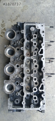 Peugeot 206 çıkma silindir kapagı