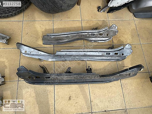VW TOUAREG ÖN ÇAMURLUK BRAKETİ TÜFEK SACI 7L6805176D