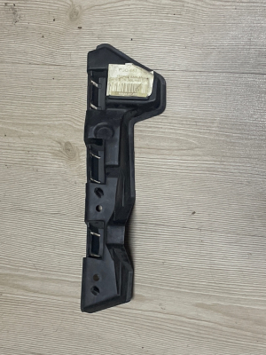 RENAULT MASTER 3 SOL ÖN TAMPON BRAKETİ 620430006R