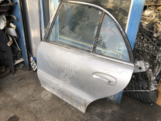 HUNDAİ SONATA SOL ARKA KAPI