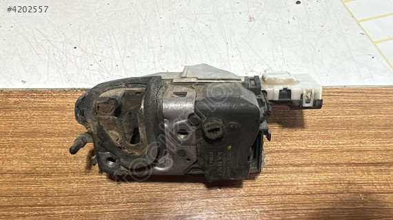 2008-2012 CİTROEN C5 SOL ÖN KAPI KİLİDİ ORJ ÇIKMA