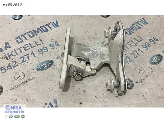 MERCEDES CLA SERİSİ W117 KASA SAĞ ÖN KAPI ALT MENTEŞESİ ORJ