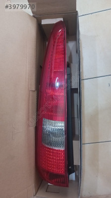 Fusion sol dış stop 2n11 13a603
