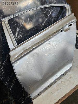 VOLKSWAGEN PASSAT SOL ARKA KAPI 3G5833055