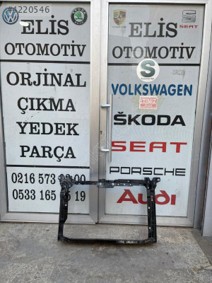 SKODA SCALA ÖN PANEL