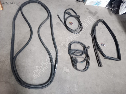 Nissan Navara Euro 5 Kapı & Cam Fitili 2010-2013 ÇIKMA
