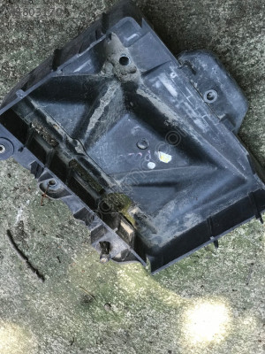 Volkswagen Polo Akü Yuvası
